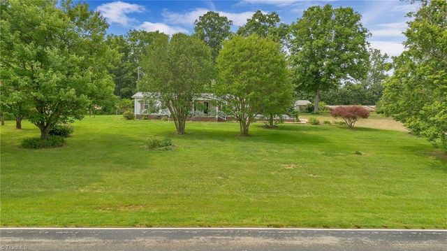 2891 Greenhorn Road, Roaring River, NC 28669