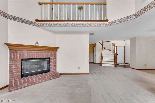 120 Ambleside Way, Amherst, OH 44001