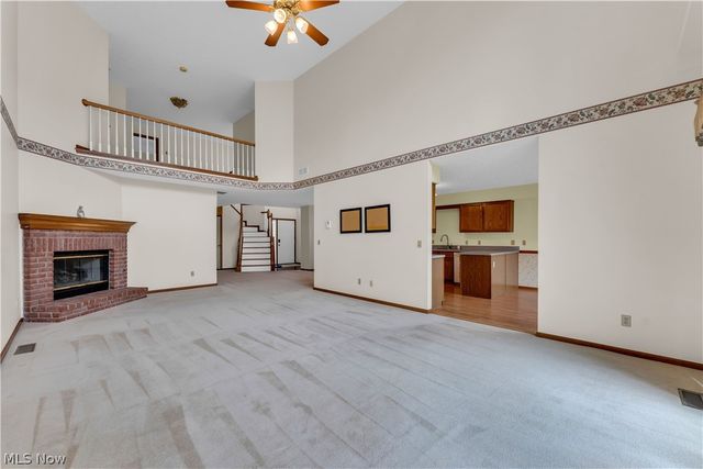 120 Ambleside Way, Amherst, OH 44001