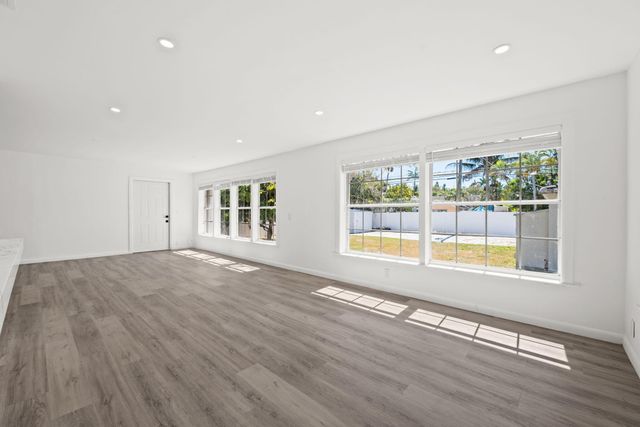 1516 Jefferson Street, Hollywood, FL 33020