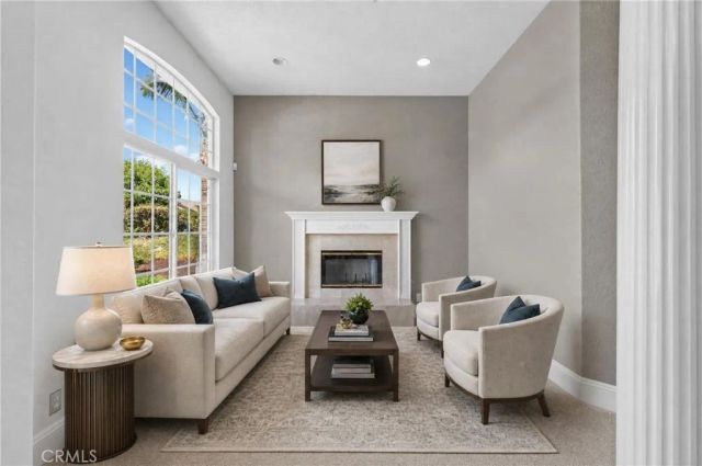 6220 Century Hill, Riverside, CA 92506