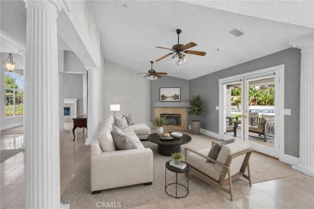 6220 Century Hill, Riverside, CA 92506