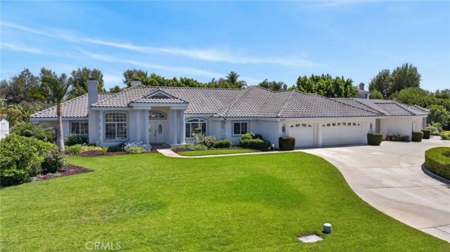 6220 Century Hill, Riverside, CA 92506