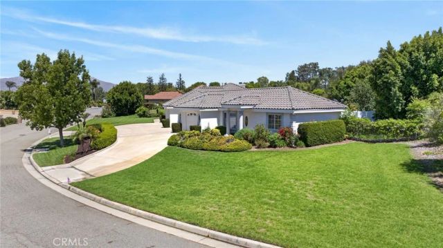 6220 Century Hill, Riverside, CA 92506