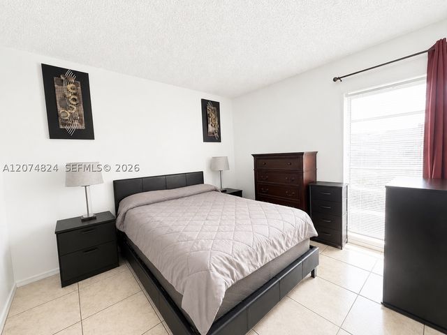 4855 NW 7th St 410-6, Miami, FL 33126