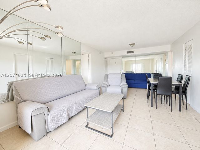4855 NW 7th St 410-6, Miami, FL 33126