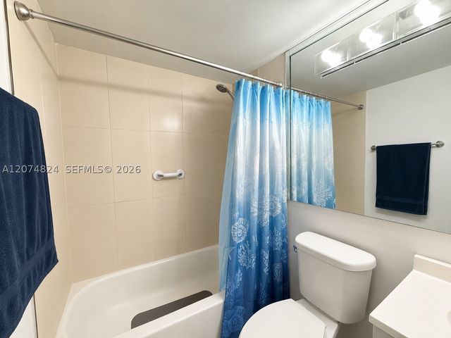4855 NW 7th St 410-6, Miami, FL 33126