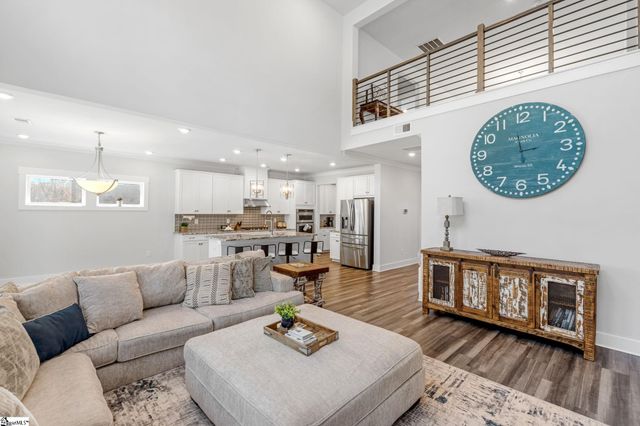 901 Whitemarsh Avenue, Simpsonville, SC 29680