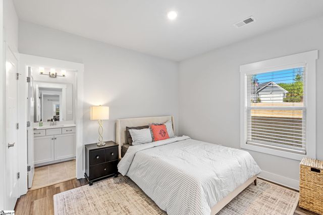 901 Whitemarsh Avenue, Simpsonville, SC 29680