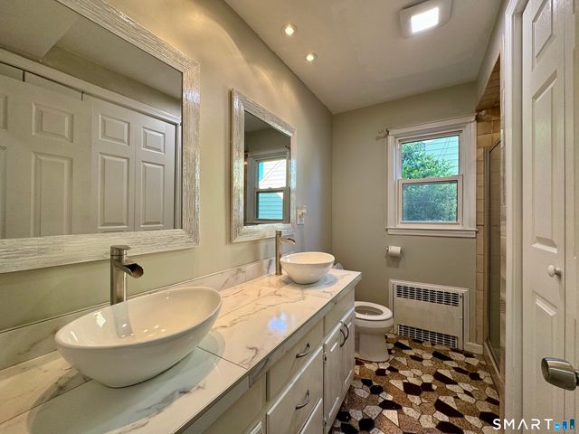 415 Savoy Street, Bridgeport, CT 06606