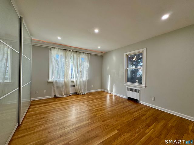 415 Savoy Street, Bridgeport, CT 06606