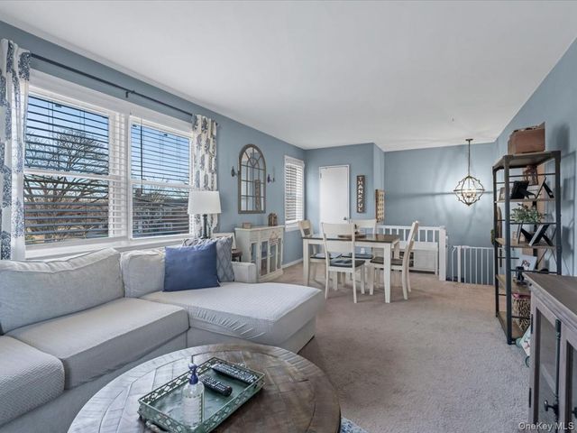 71-42 Little Neck Parkway 153B, Floral Park, NY 11004