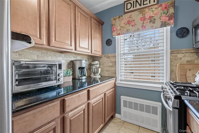 71-42 Little Neck Parkway 153B, Floral Park, NY 11004