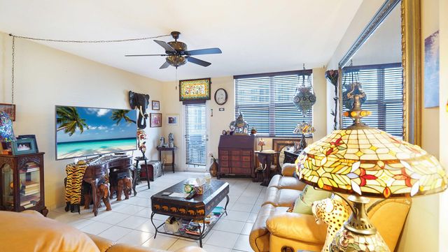 4250 GALT OCEAN Drive 11J, Fort Lauderdale, FL 33308