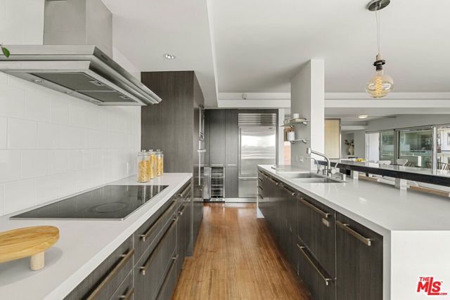 838 N Doheny Drive 1001, West Hollywood, CA 90069