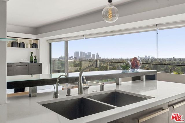 838 N Doheny Drive 1001, West Hollywood, CA 90069