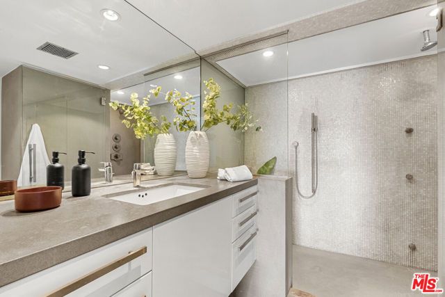 838 N Doheny Drive 1001, West Hollywood, CA 90069