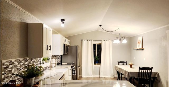 8497 N Angelica LN, 60, Post Falls, ID 83854