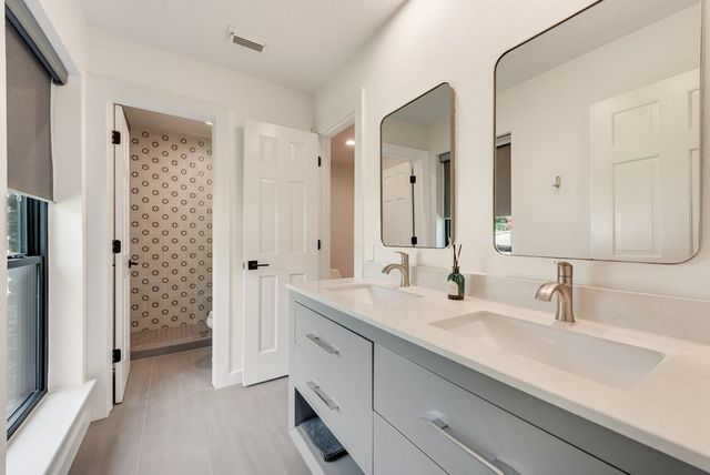 500 Del Rio Court, Irving, TX 75062