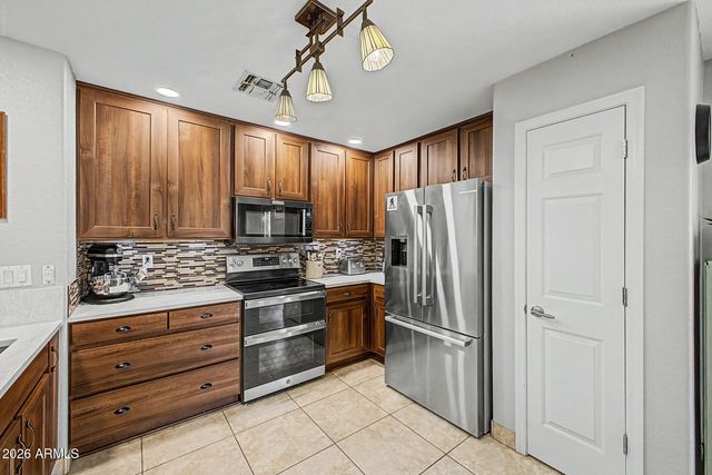 10228 E CRESCENT Avenue, Mesa, AZ 85208