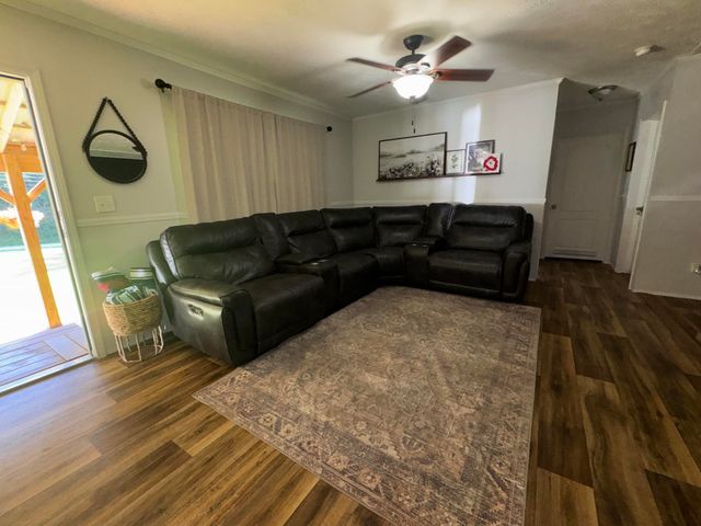 817 Green Pond Road, Soddy Daisy, TN 37379