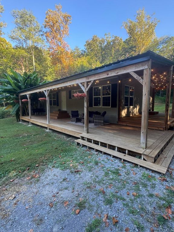 817 Green Pond Road, Soddy Daisy, TN 37379