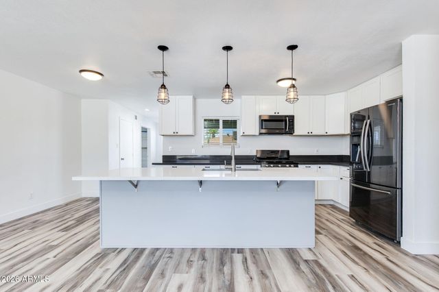4923 E PALM Lane, Phoenix, AZ 85008