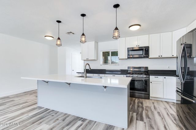 4923 E PALM Lane, Phoenix, AZ 85008