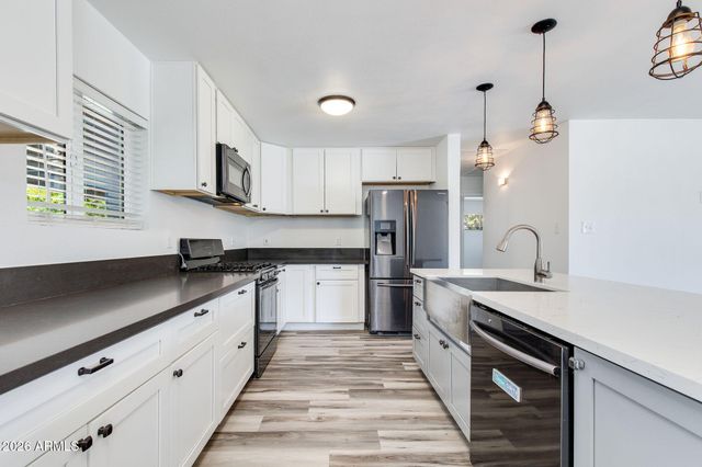 4923 E PALM Lane, Phoenix, AZ 85008