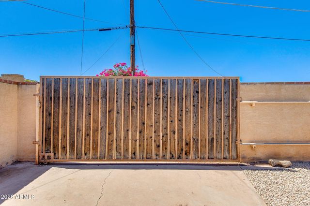 4923 E PALM Lane, Phoenix, AZ 85008