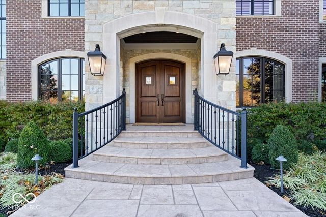 2035 Saint Andrews Circle, Carmel, IN 46032