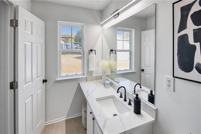 4770 Highpoint Way, Atlanta, GA 30349