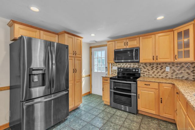 103 Wood Drive, East Hartford, CT 06108