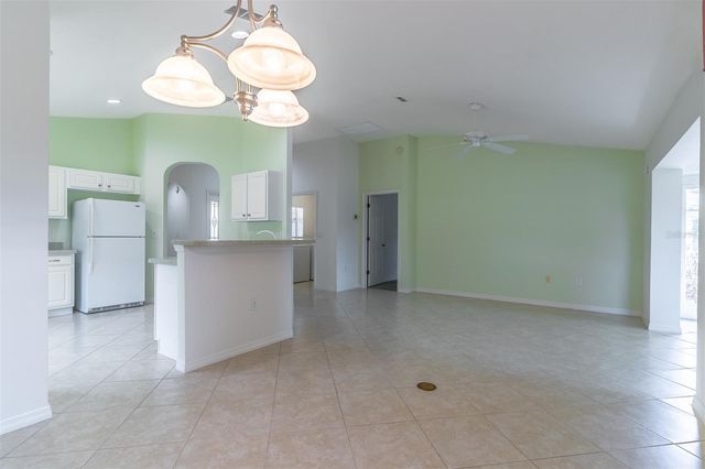8722 SW 83RD LOOP, Ocala, FL 34481