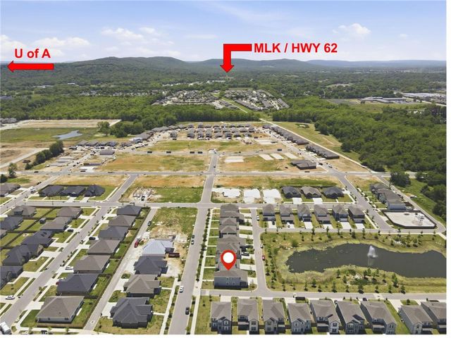 233 S Harrogate Lane, Fayetteville, AR 72704