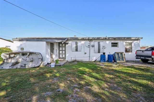 15900 NW 27th Ct, Miami Gardens, FL 33054