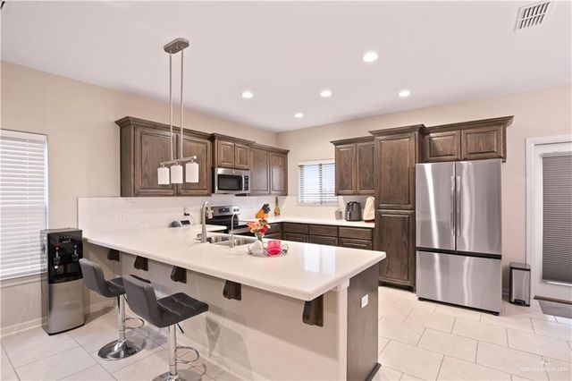 2321 Cove Real Drive, Harlingen, TX 78550