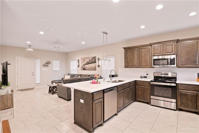 2321 Cove Real Drive, Harlingen, TX 78550