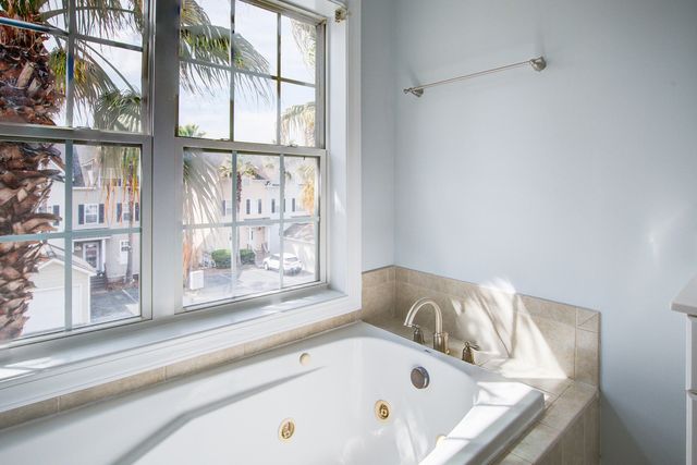 4902 Lake Palmetto Lane, North Charleston, SC 29418