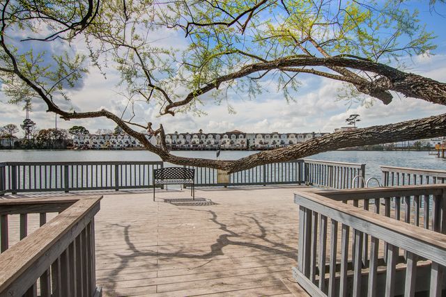 4902 Lake Palmetto Lane, North Charleston, SC 29418