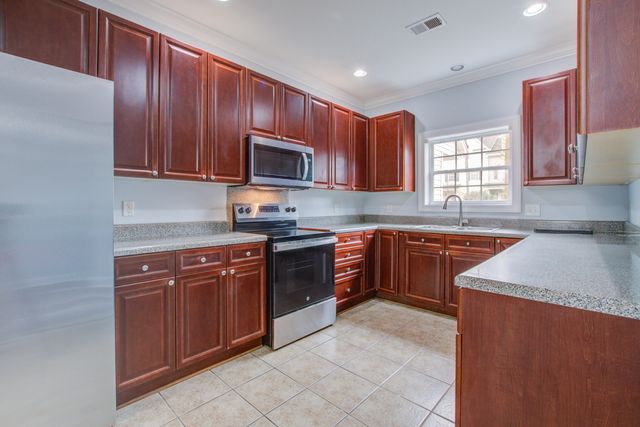 4902 Lake Palmetto Lane, North Charleston, SC 29418