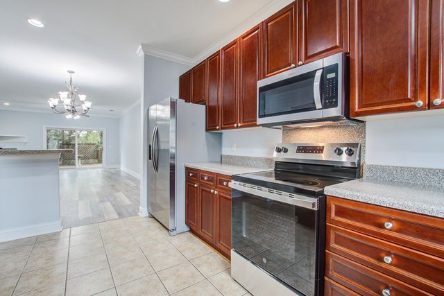 4902 Lake Palmetto Lane, North Charleston, SC 29418