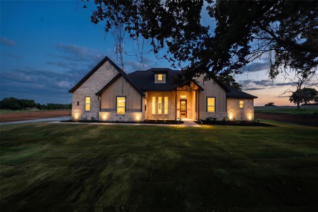 1045 VH Ranch Road, Poolville, TX 76487