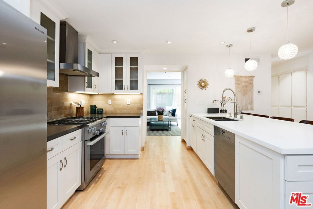 938 5th Street 5, Santa Monica, CA 90403 — exterior