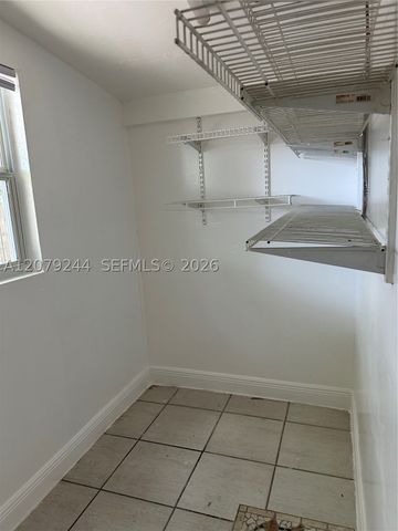 6104 Pierce St, Hollywood, FL 33024