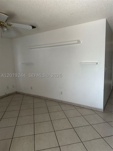 6104 Pierce St, Hollywood, FL 33024