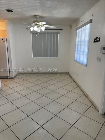 6104 Pierce St, Hollywood, FL 33024