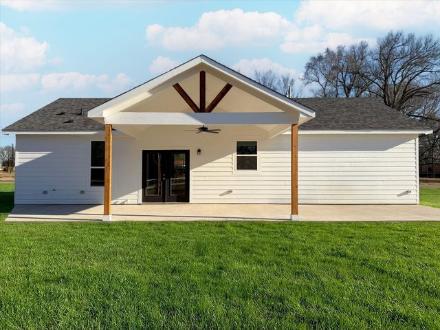 695 Ravine Street, Emory, TX 75440