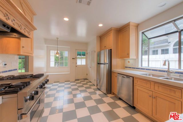 4110 Sunnyslope Avenue, Sherman Oaks, CA 91423