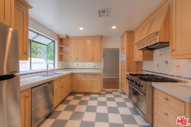 4110 Sunnyslope Avenue, Sherman Oaks, CA 91423